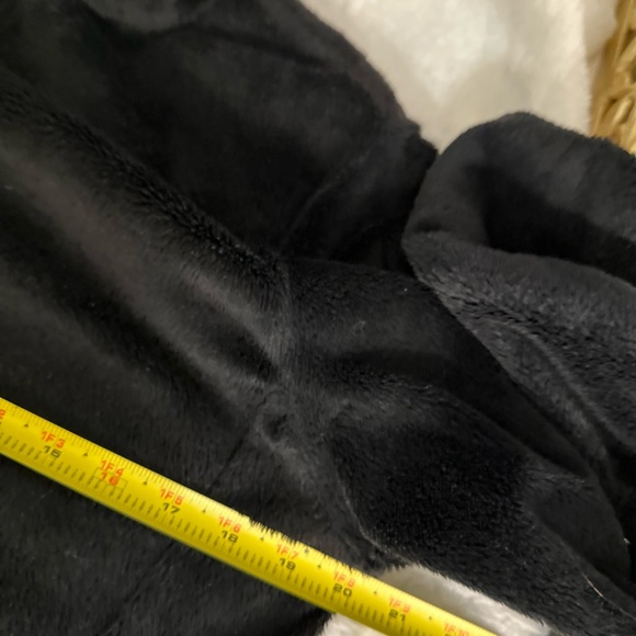 Dakini black Jacket size large really soft - Picture 9 of 10